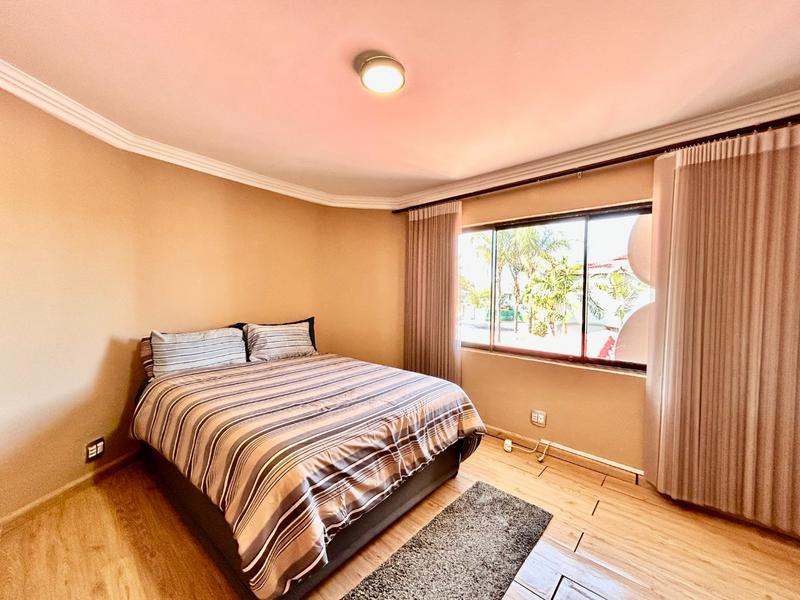 7 Bedroom Property for Sale in Kosmos Ridge North West